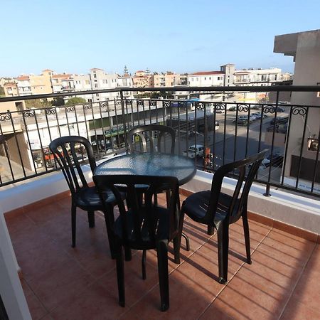 Amelia Two Bedroom Apartment - 202 파포스 외부 사진