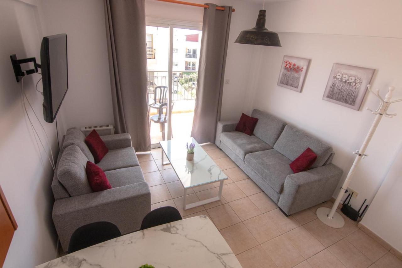 Amelia Two Bedroom Apartment - 202 파포스 외부 사진