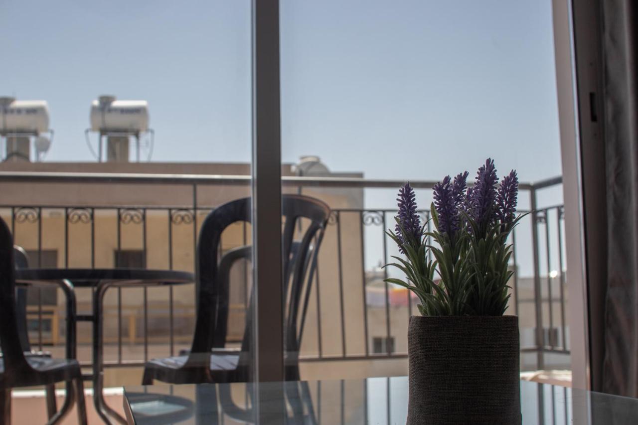 Amelia Two Bedroom Apartment - 202 파포스 외부 사진